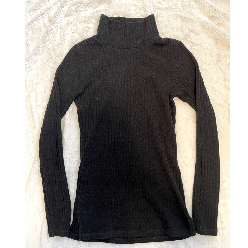 Aritzia Wilfred Free Black Turtleneck Sweater